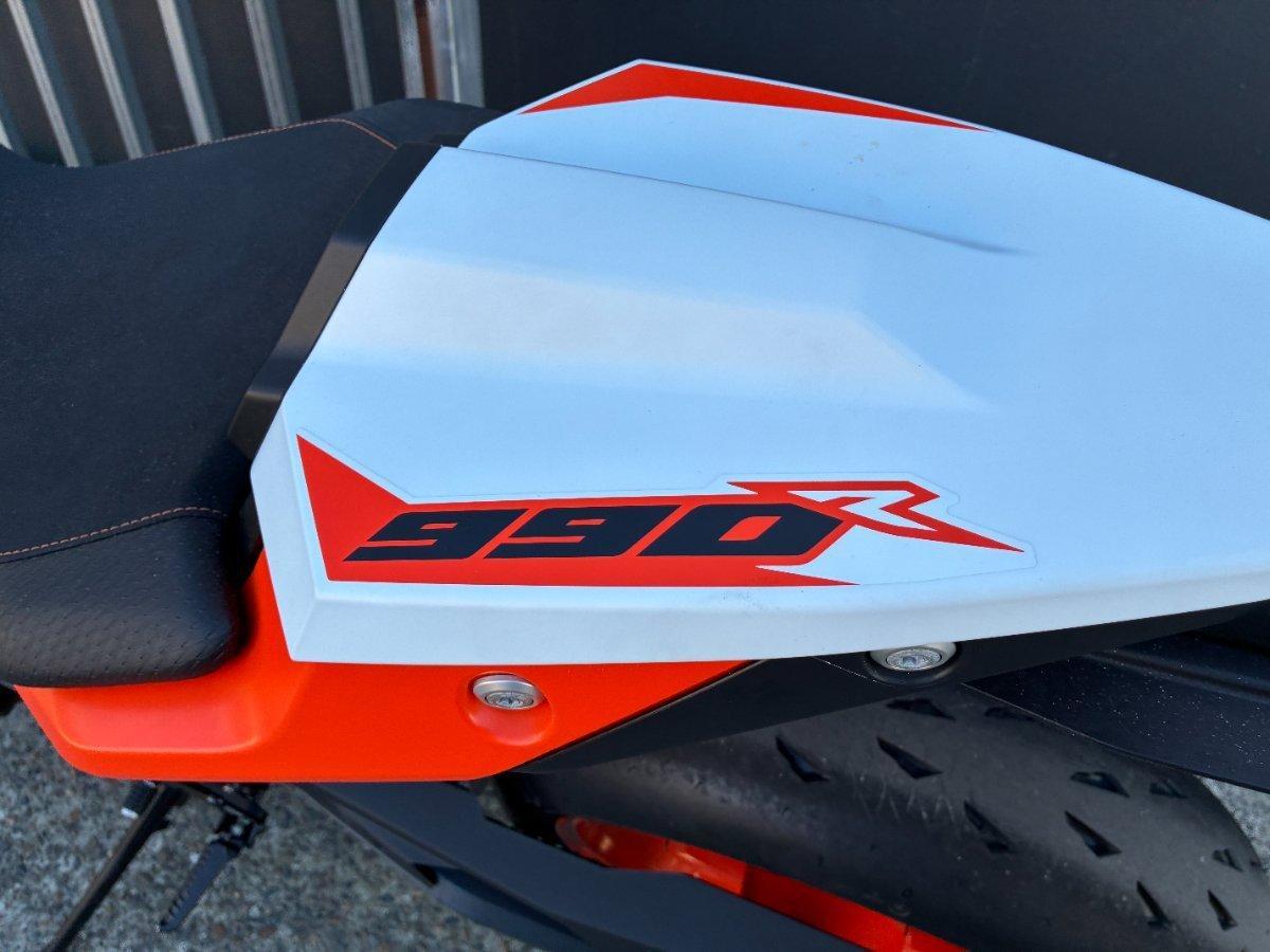 2026 KTM 990 DUKE R ROAD