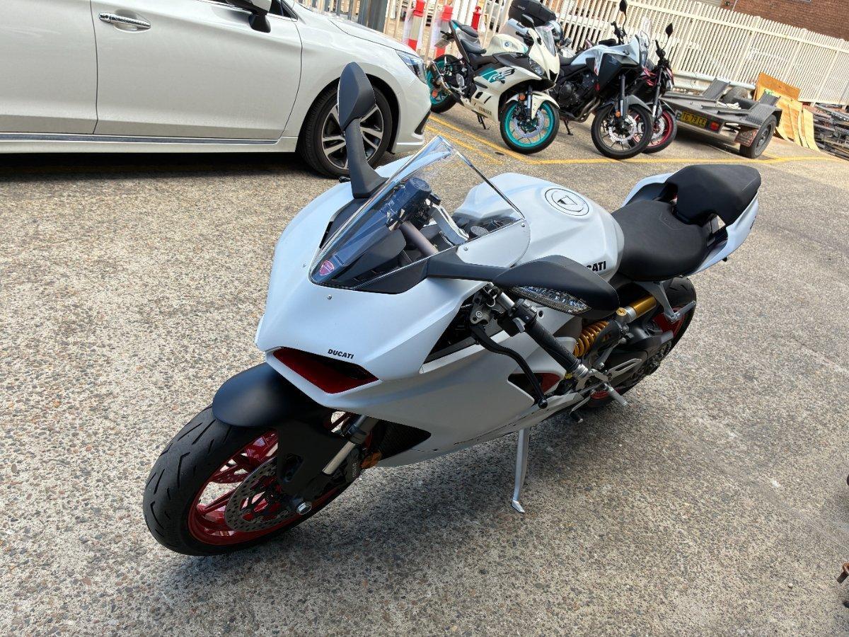 2022 DUCATI PANIGALE V2 SPORTS