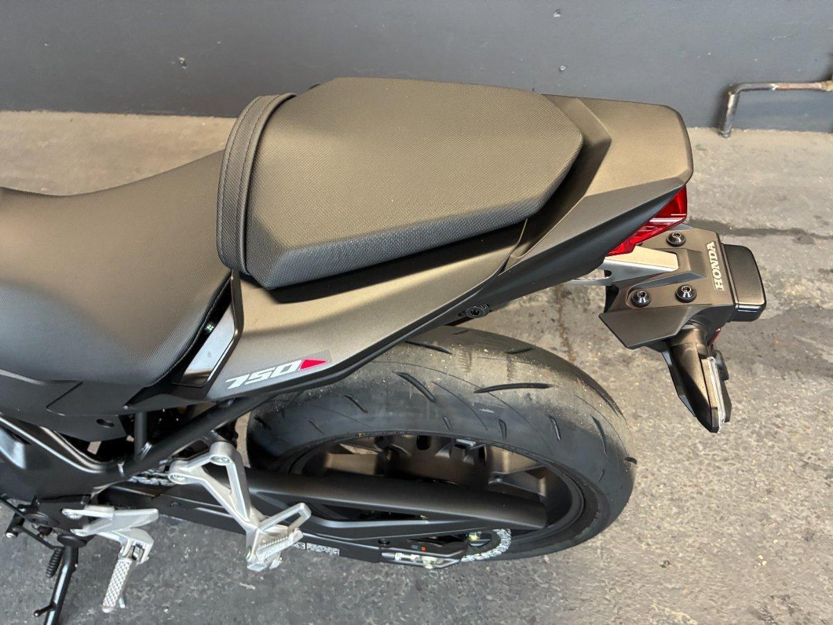 2025 HONDA CB750 (HORNET) SPORTS