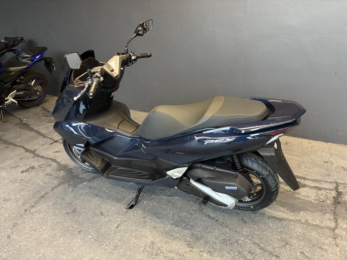 2026 HONDA PCX125 SCOOTER