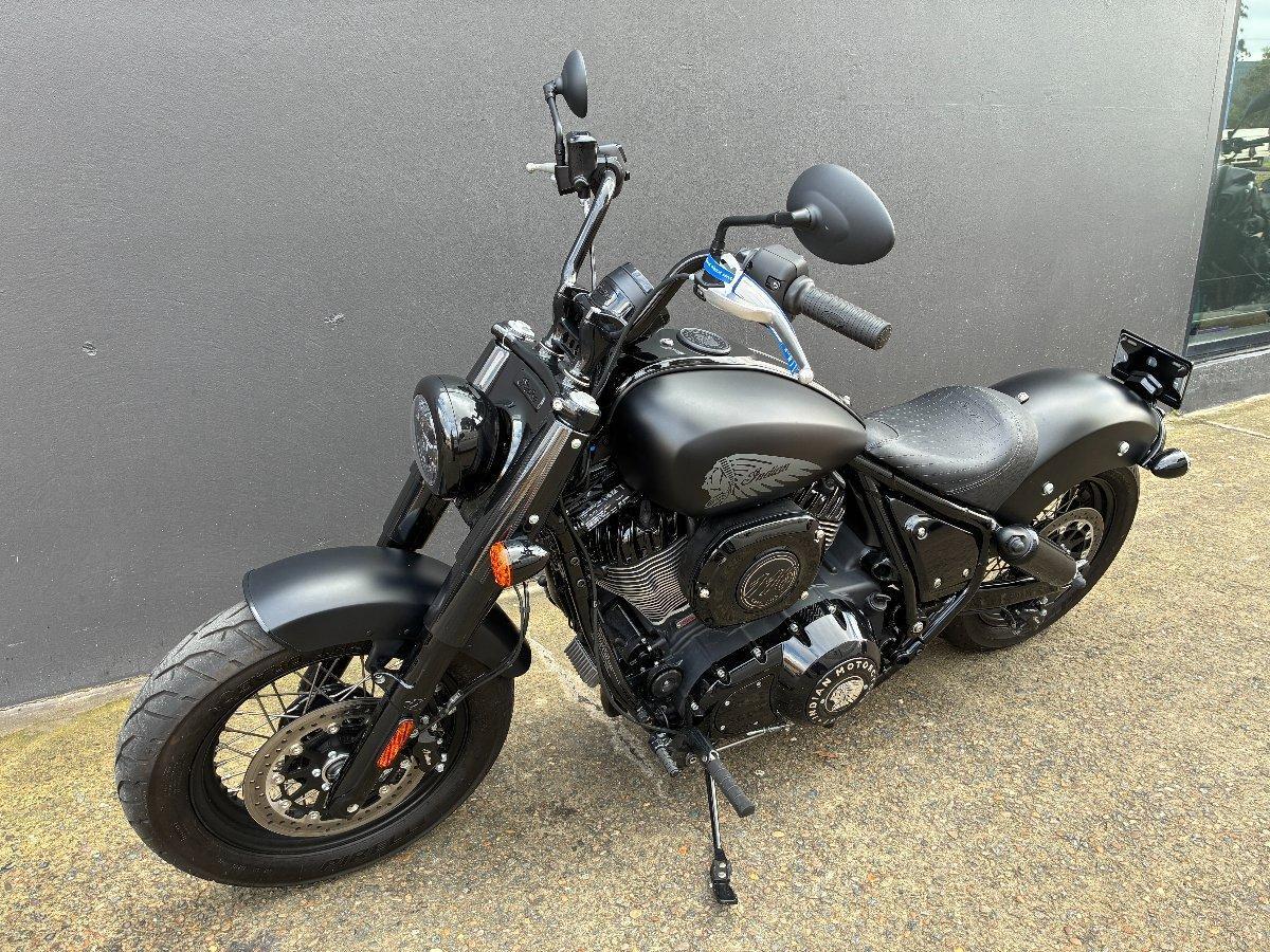 2023 INDIAN CHIEF BOBBER DARK HORSE TOURER