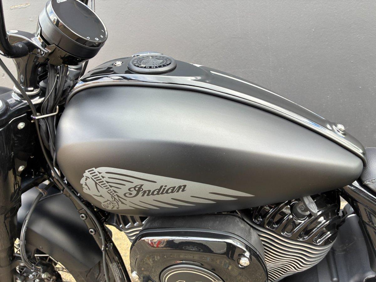 2023 INDIAN CHIEF BOBBER DARK HORSE TOURER