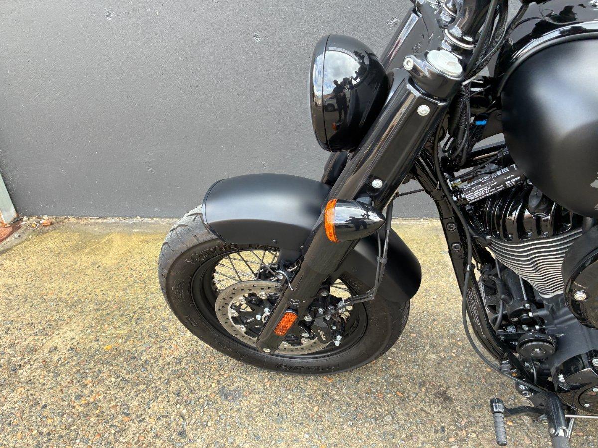 2023 INDIAN CHIEF BOBBER DARK HORSE TOURER