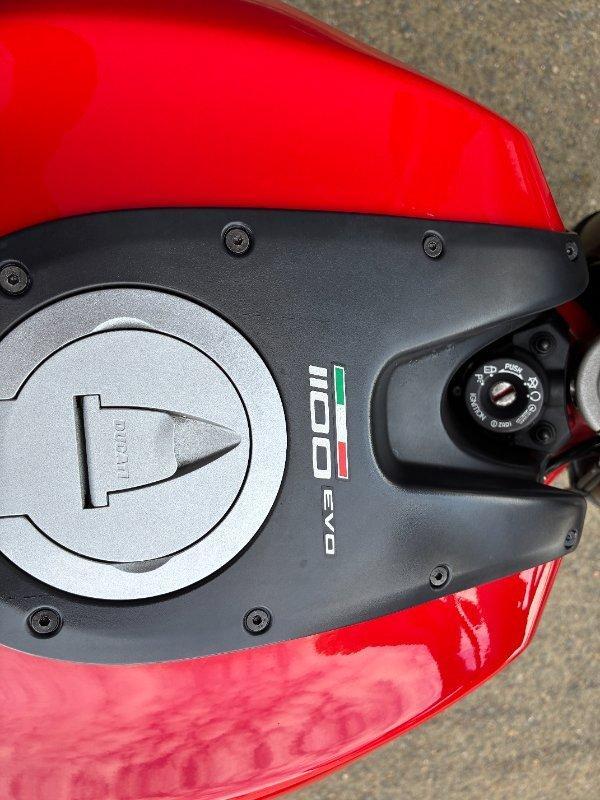 2013 DUCATI MONSTER 1100 EVO (ABS) ROAD