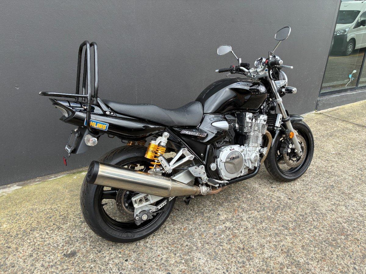 2010 YAMAHA XJR1300 ROAD