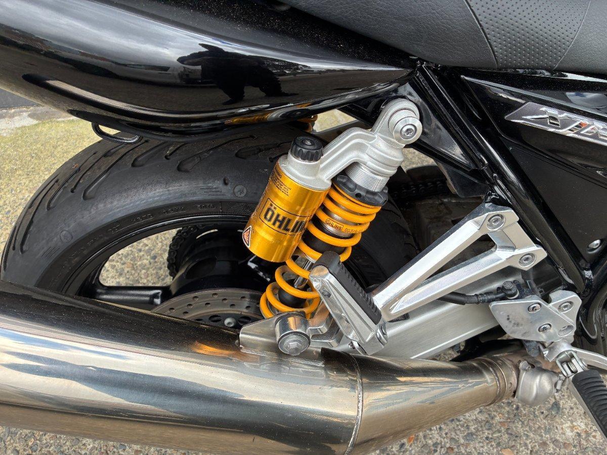 2010 YAMAHA XJR1300 ROAD