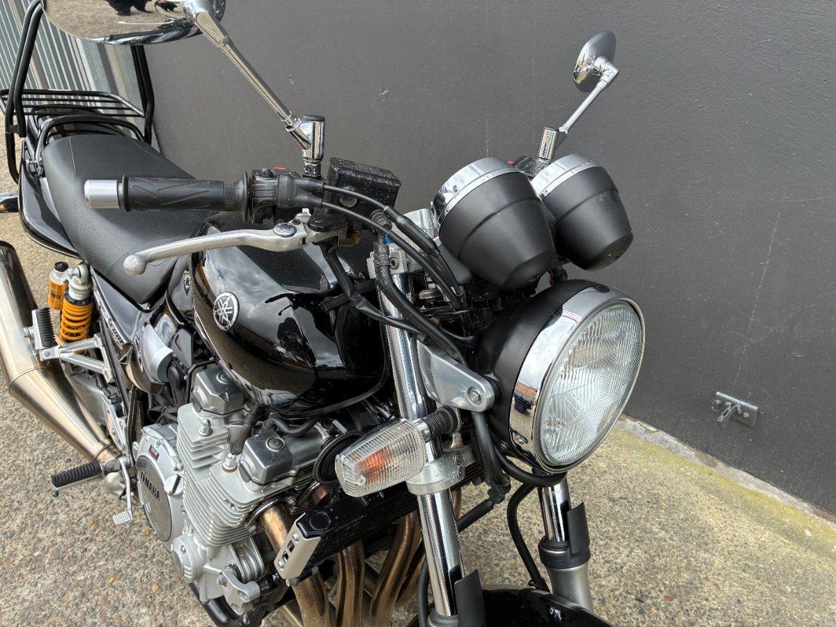 2010 YAMAHA XJR1300 ROAD