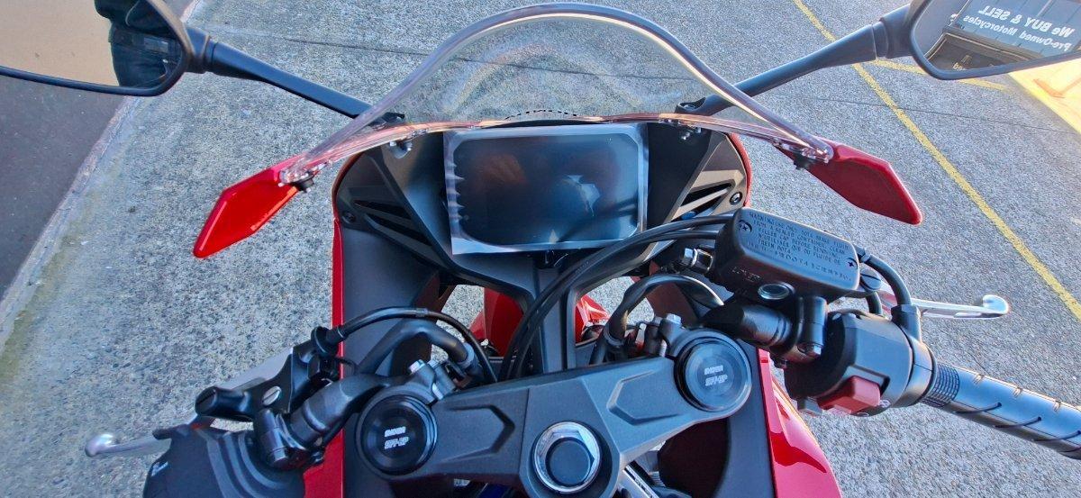 2026 HONDA CBR650R E-CLUTCH SPORTS