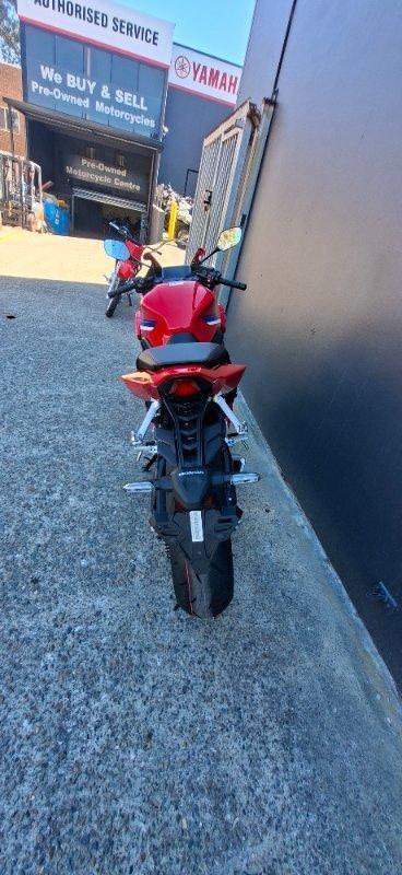 2026 HONDA CBR650R E-CLUTCH SPORTS