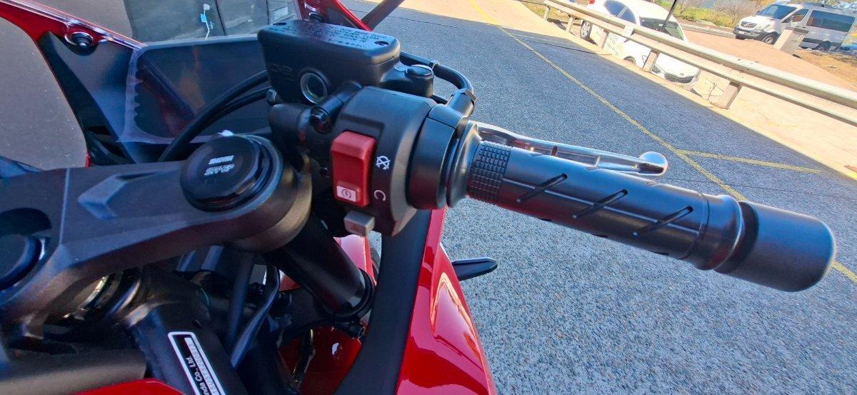 2026 HONDA CBR650R E-CLUTCH SPORTS
