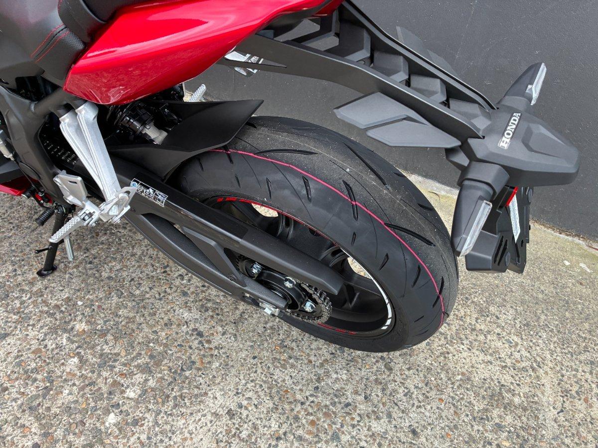 2026 HONDA CBR650R E-CLUTCH SPORTS