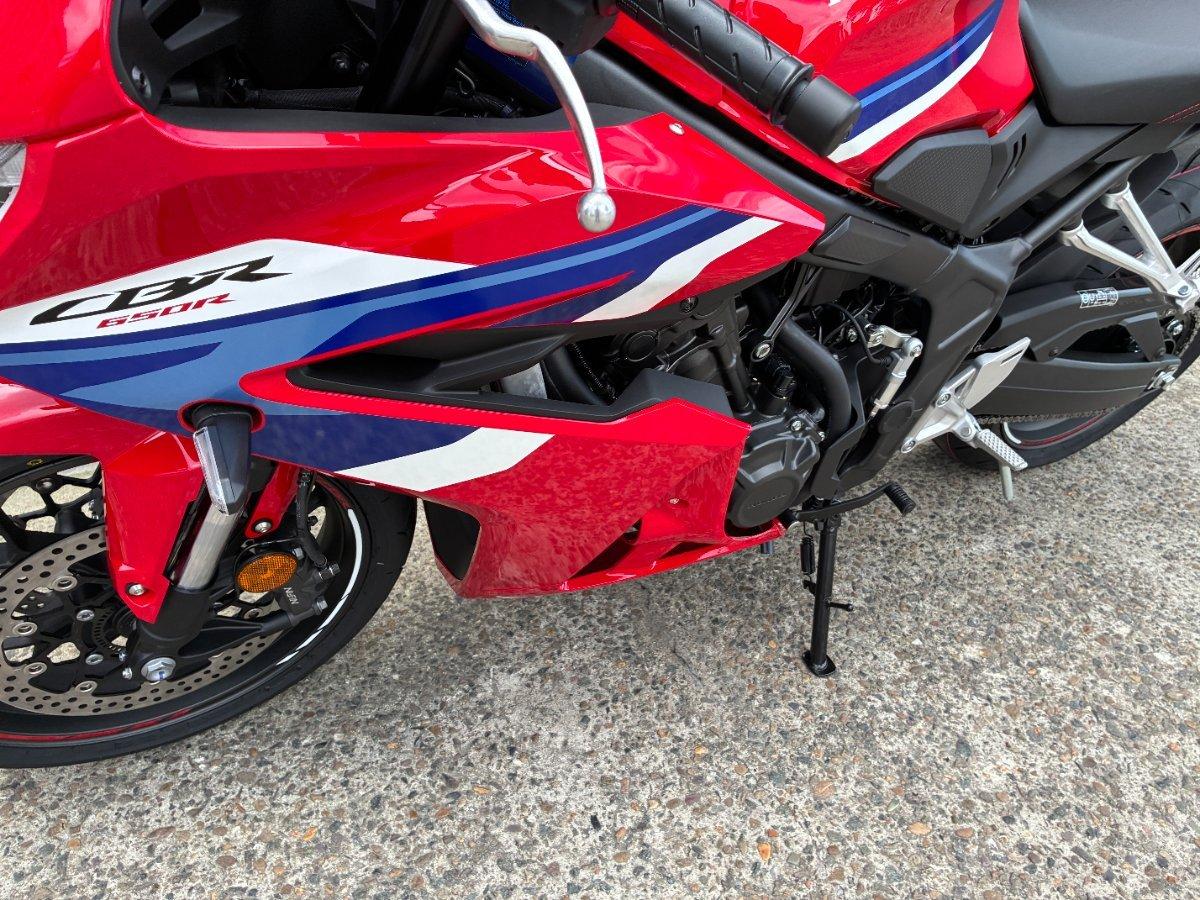 2026 HONDA CBR650R E-CLUTCH SPORTS