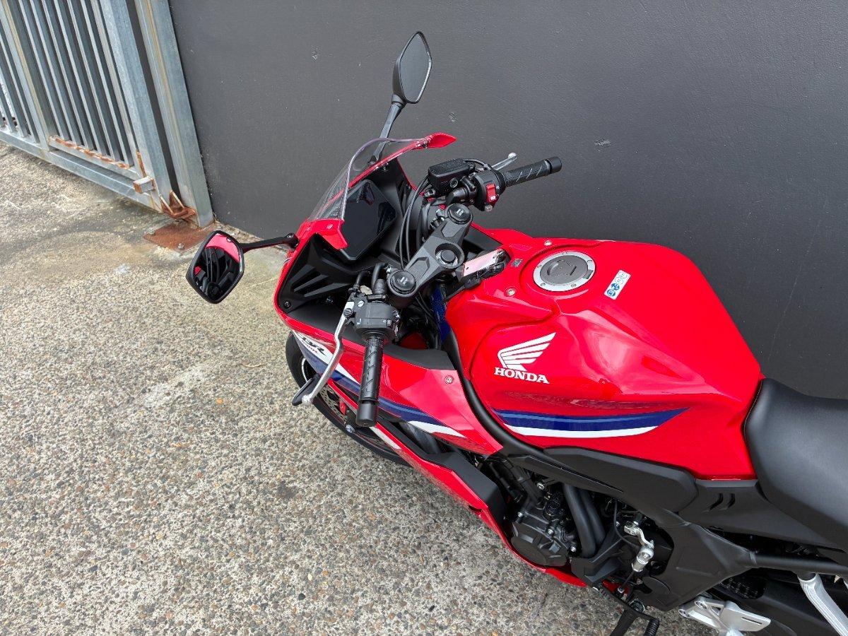 2026 HONDA CBR650R E-CLUTCH SPORTS