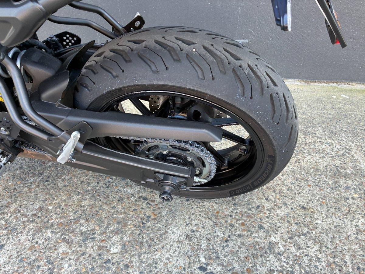 2024 YAMAHA XSR700 ROAD