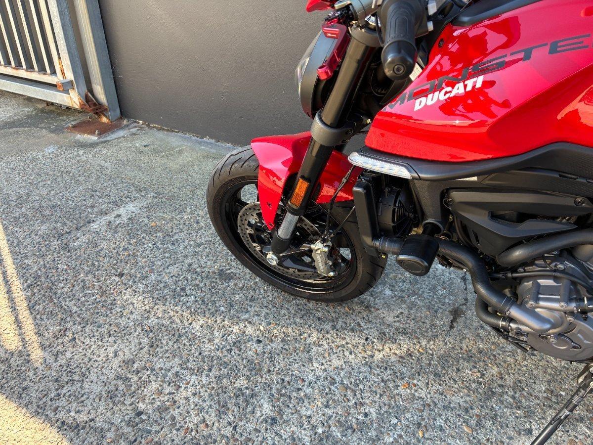 2022 DUCATI MONSTER 937 RED ROAD