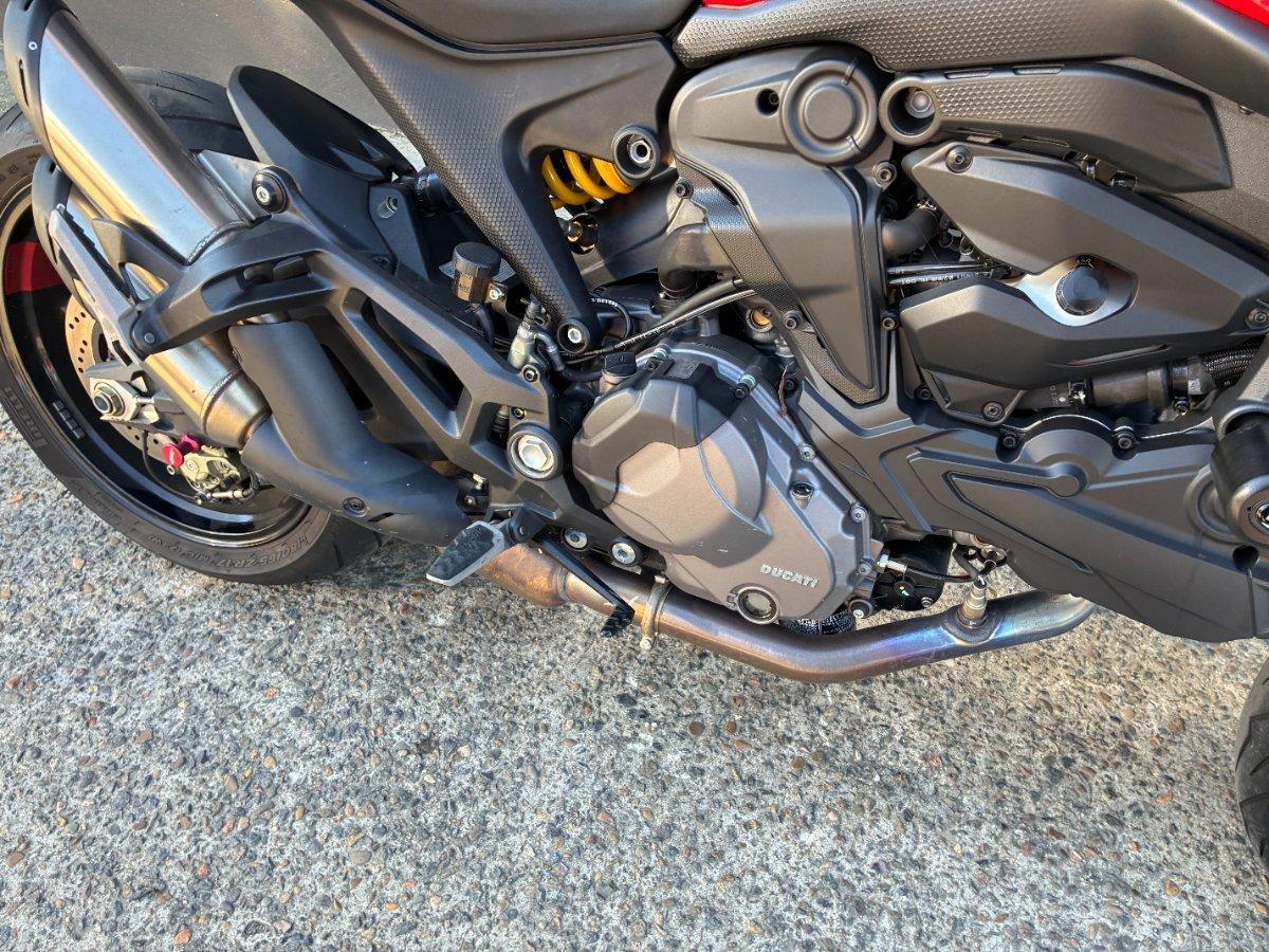 2022 DUCATI MONSTER 937 RED ROAD