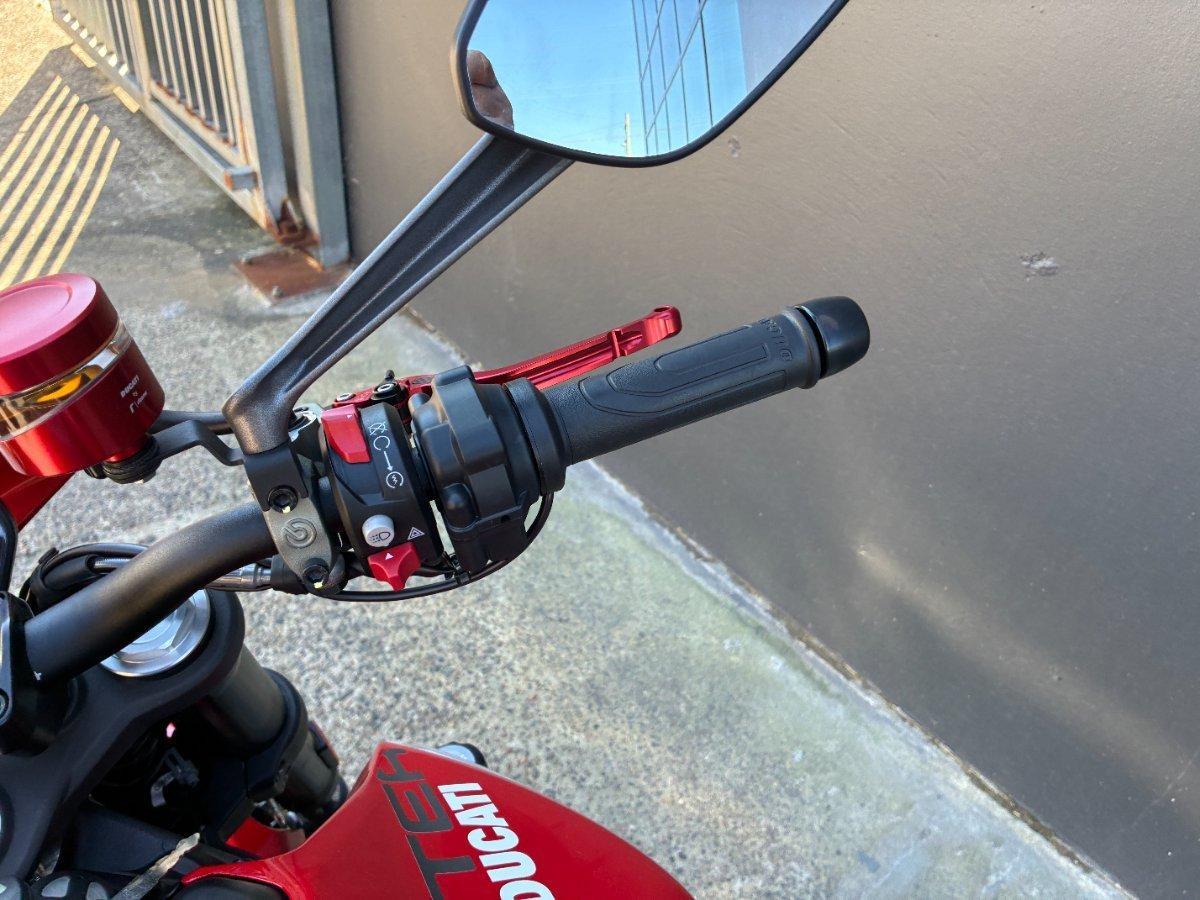 2022 DUCATI MONSTER 937 RED ROAD