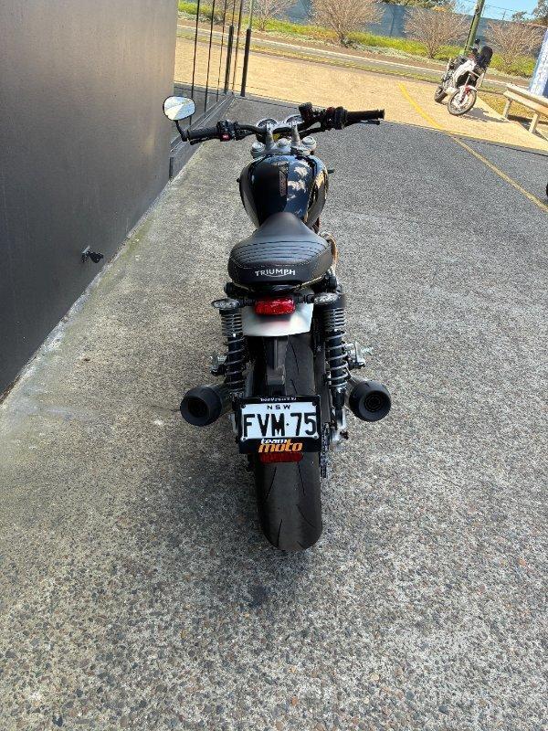 2022 TRIUMPH STREET TWIN ROAD