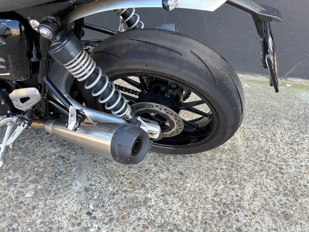 2022 TRIUMPH STREET TWIN ROAD