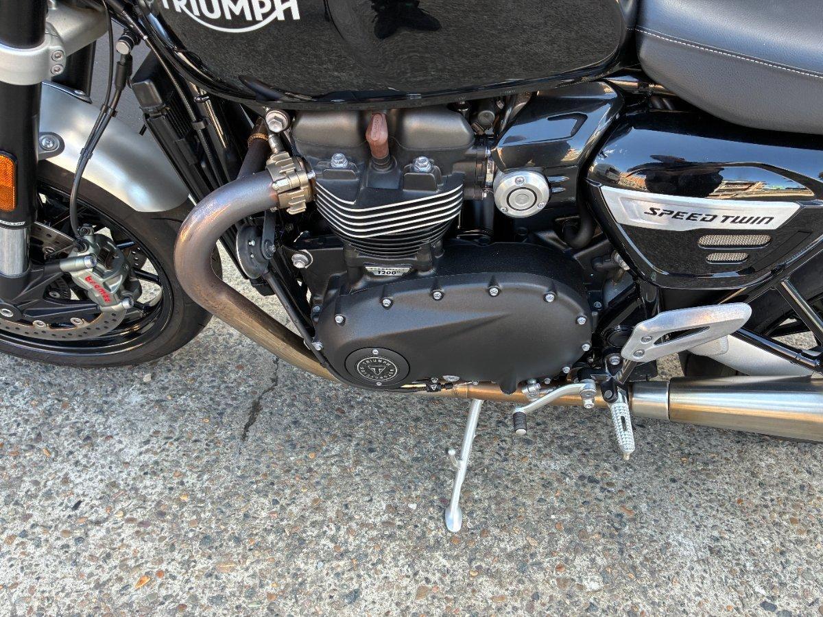 2022 TRIUMPH STREET TWIN ROAD