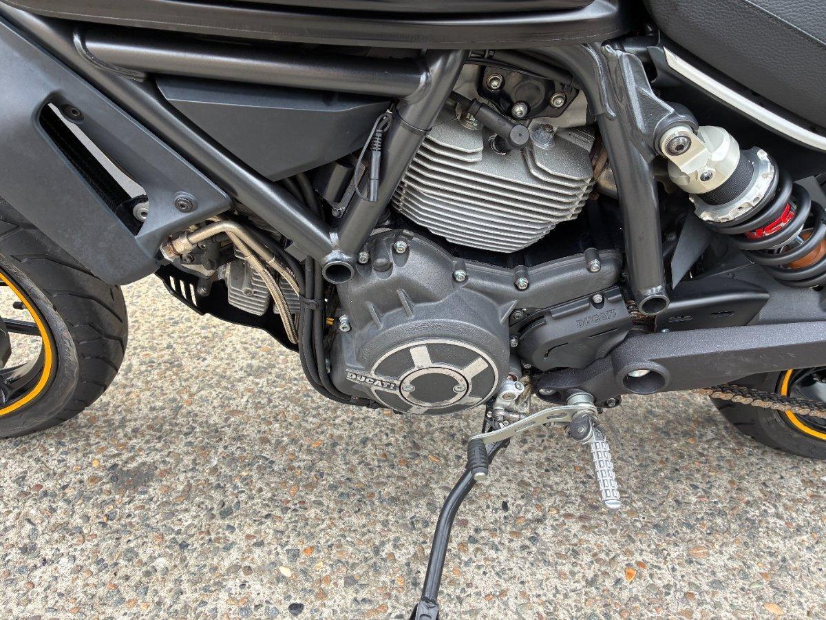 2016 DUCATI SCRAMBLER FULL THROTTLE SPORTS