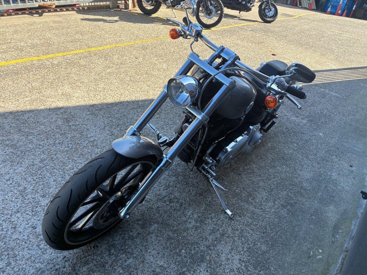 2016 HARLEY-DAVIDSON FXSB SOFTAIL BREAKOUT CRUISER