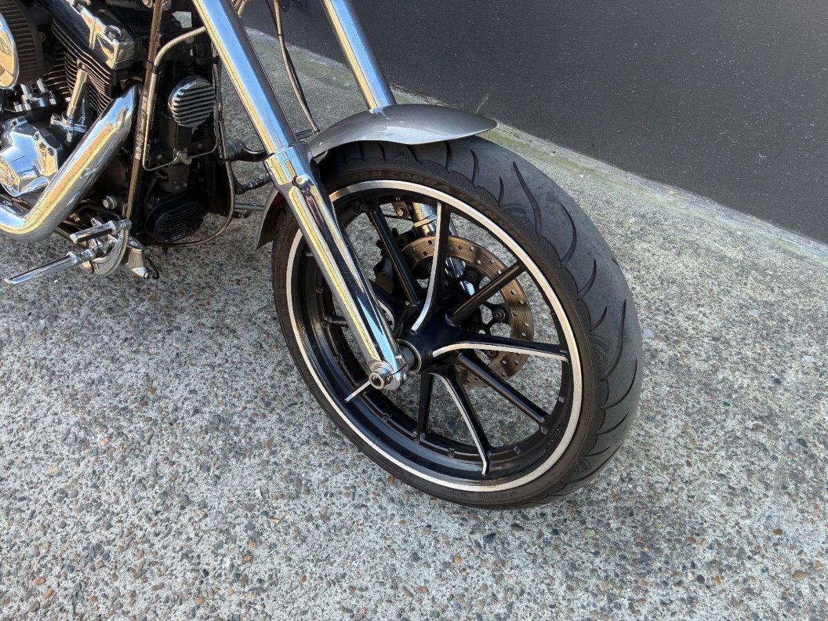 2016 HARLEY-DAVIDSON FXSB SOFTAIL BREAKOUT CRUISER