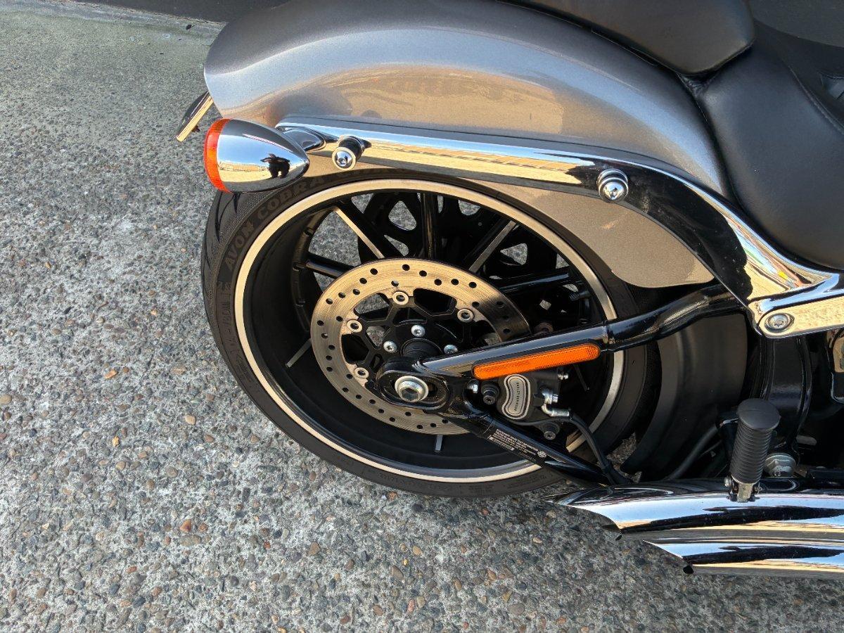 2016 HARLEY-DAVIDSON FXSB SOFTAIL BREAKOUT CRUISER