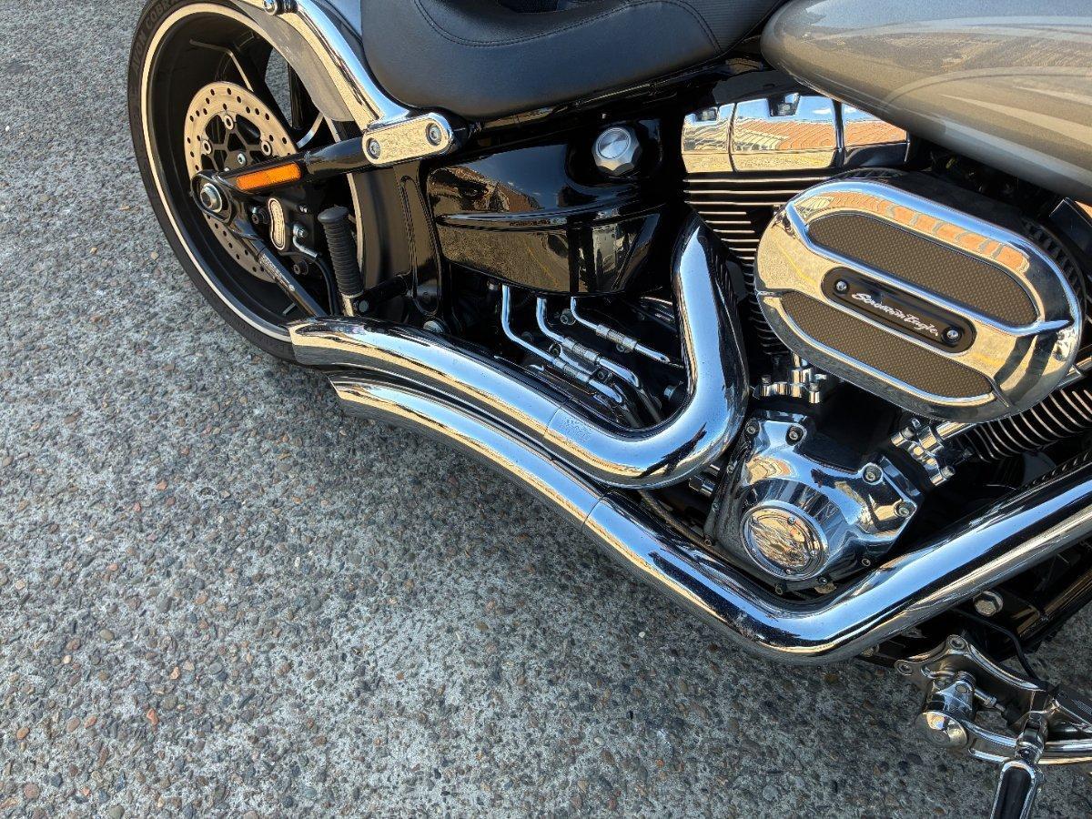 2016 HARLEY-DAVIDSON FXSB SOFTAIL BREAKOUT CRUISER