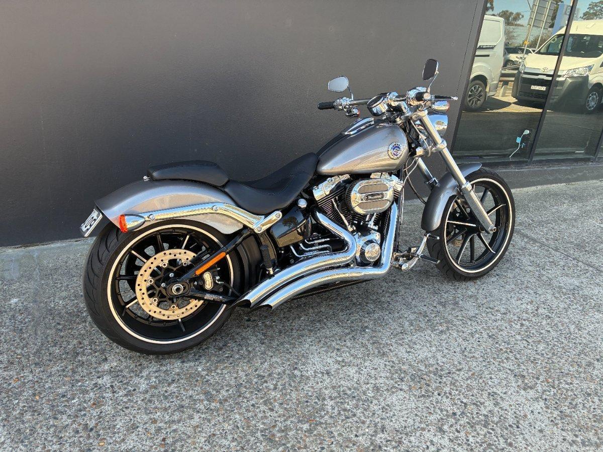 2016 HARLEY-DAVIDSON FXSB SOFTAIL BREAKOUT CRUISER
