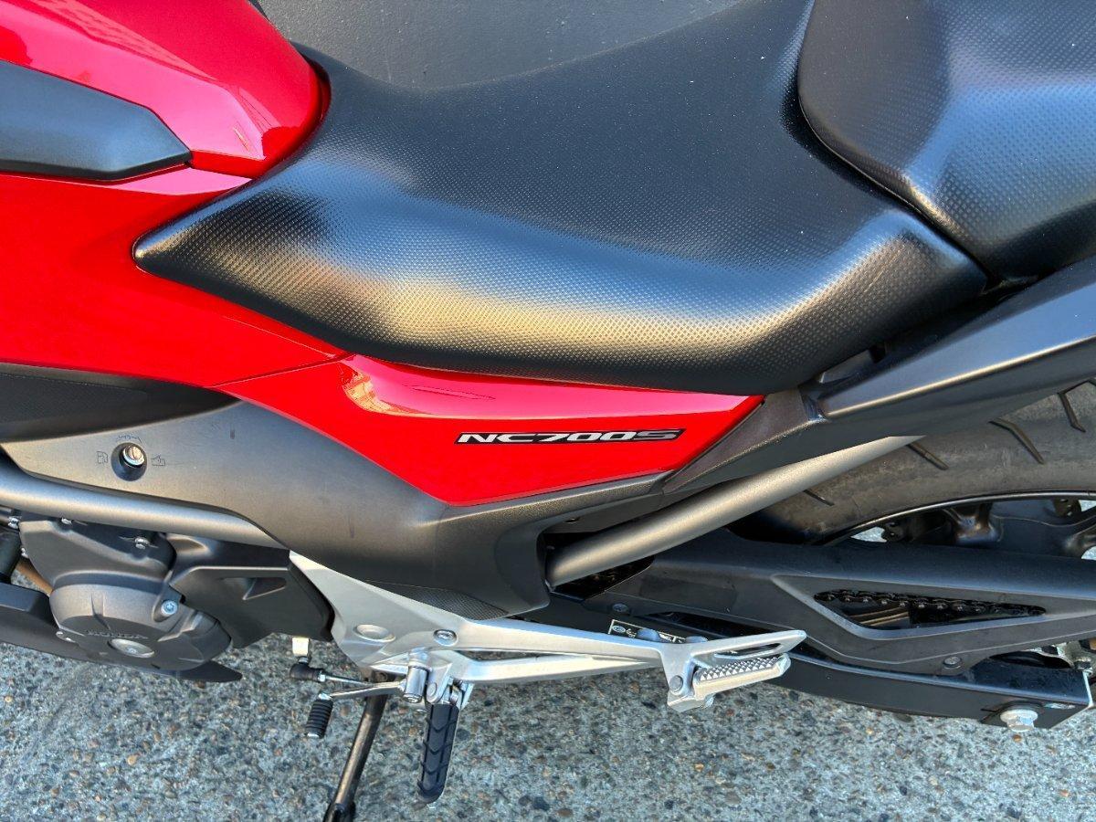 2012 HONDA NC700SA ROAD