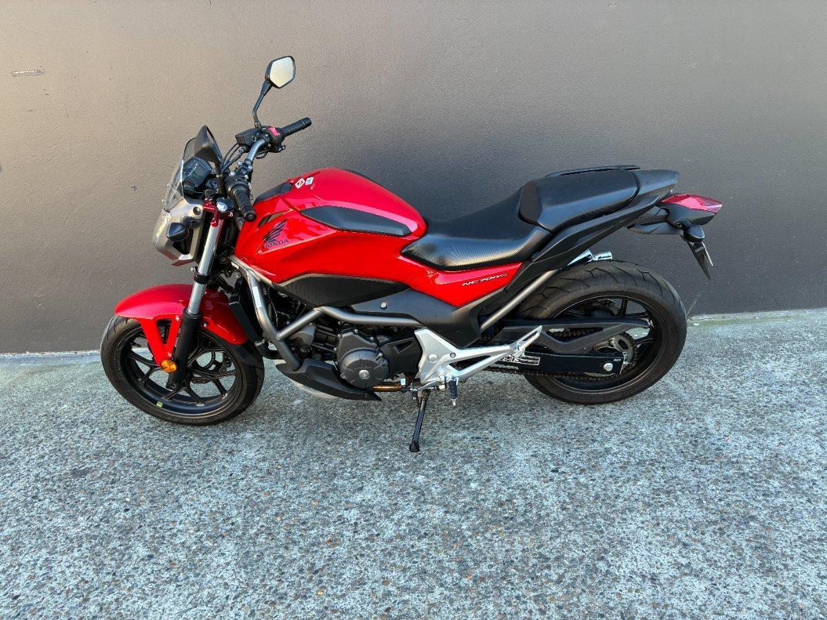 2012 HONDA NC700SA ROAD