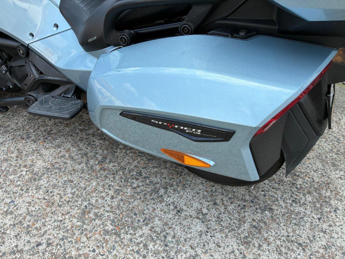 2021 CAN-AM SPYDER F3 LIMITED (SE6) ROAD