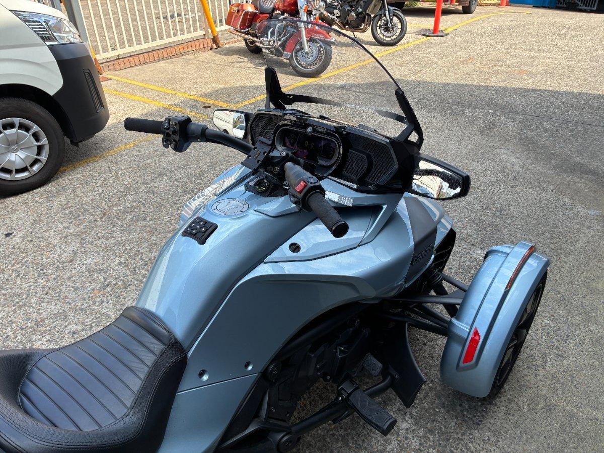 2021 CAN-AM SPYDER F3 LIMITED (SE6) ROAD