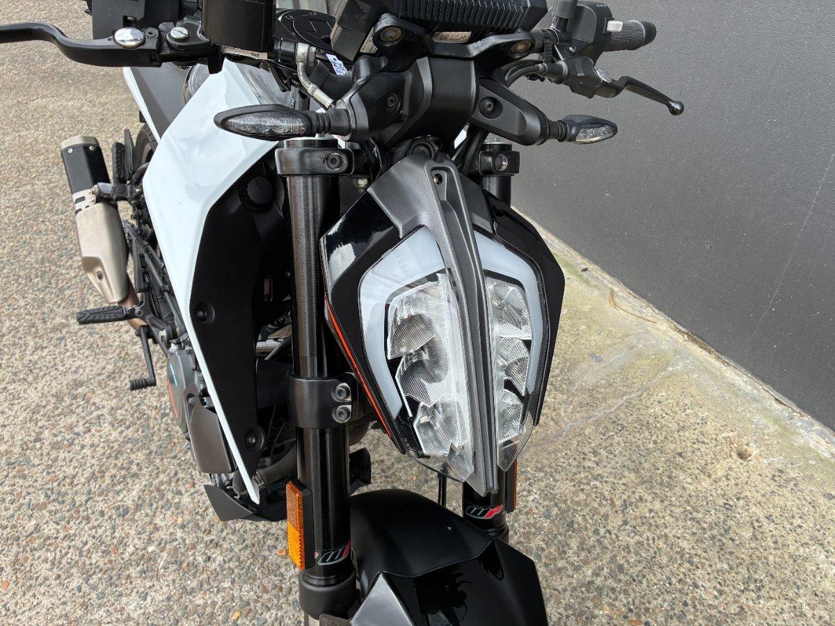 2023 KTM 390 DUKE ROAD