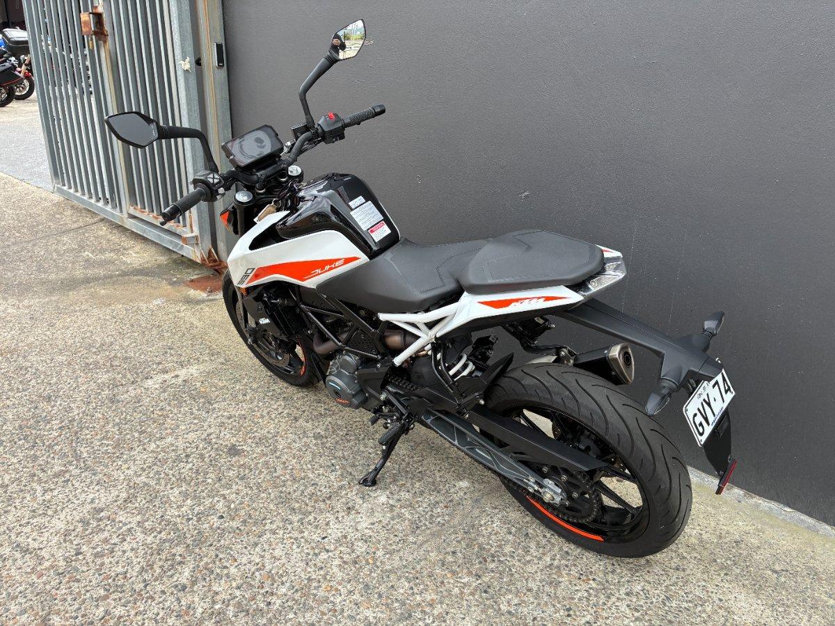 2023 KTM 390 DUKE ROAD