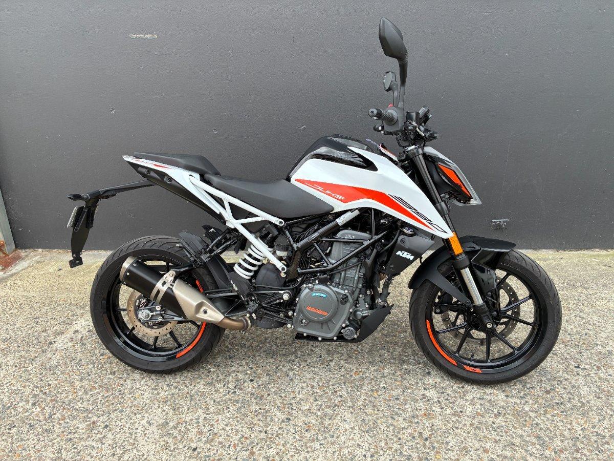 2023 KTM 390 DUKE ROAD