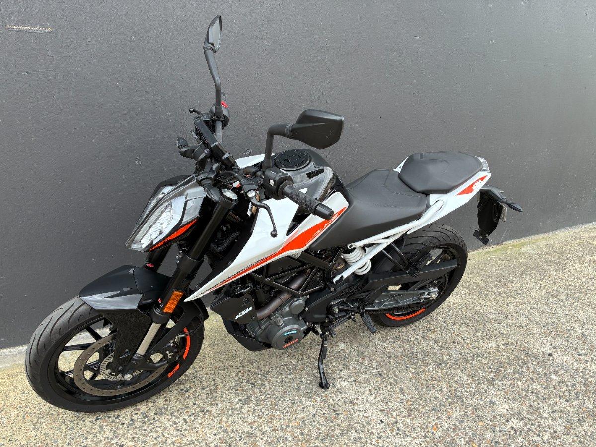 2023 KTM 390 DUKE ROAD