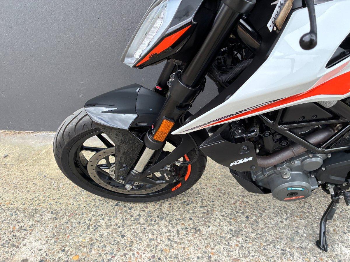 2023 KTM 390 DUKE ROAD