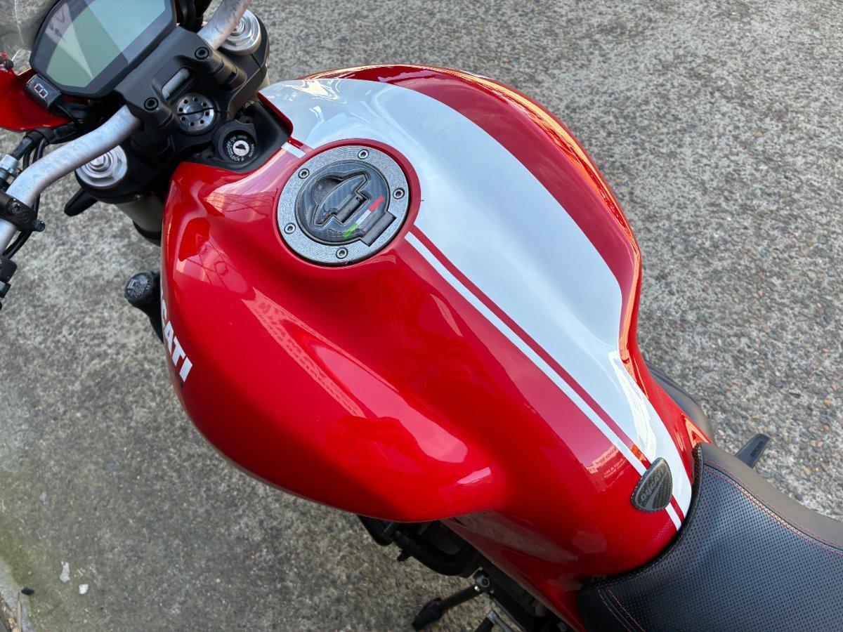 2017 DUCATI MONSTER 821 ROAD