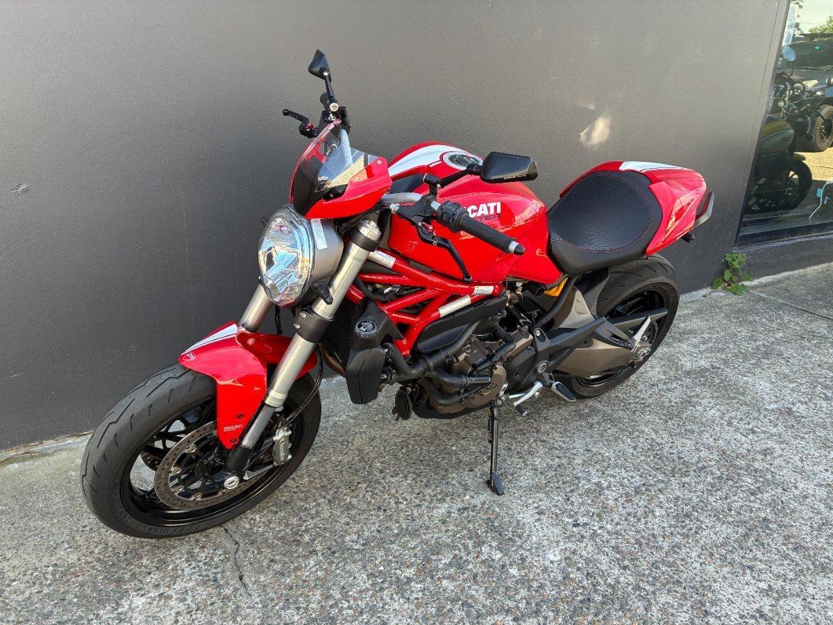 2017 DUCATI MONSTER 821 ROAD