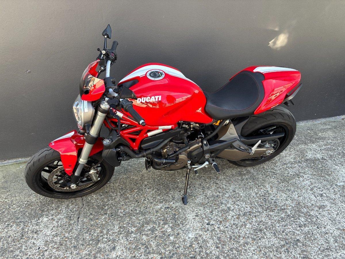 2017 DUCATI MONSTER 821 ROAD