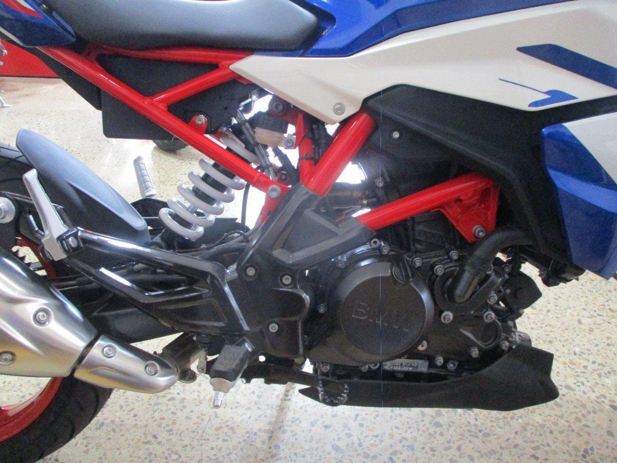 2025 BMW G 310 R
