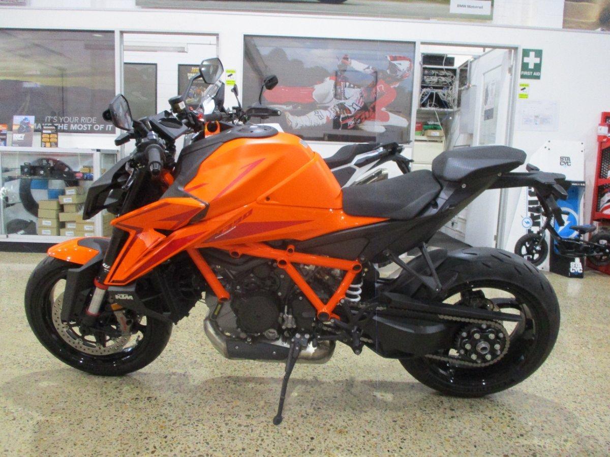 2024 KTM 1390 SUPER DUKE R SPORTS