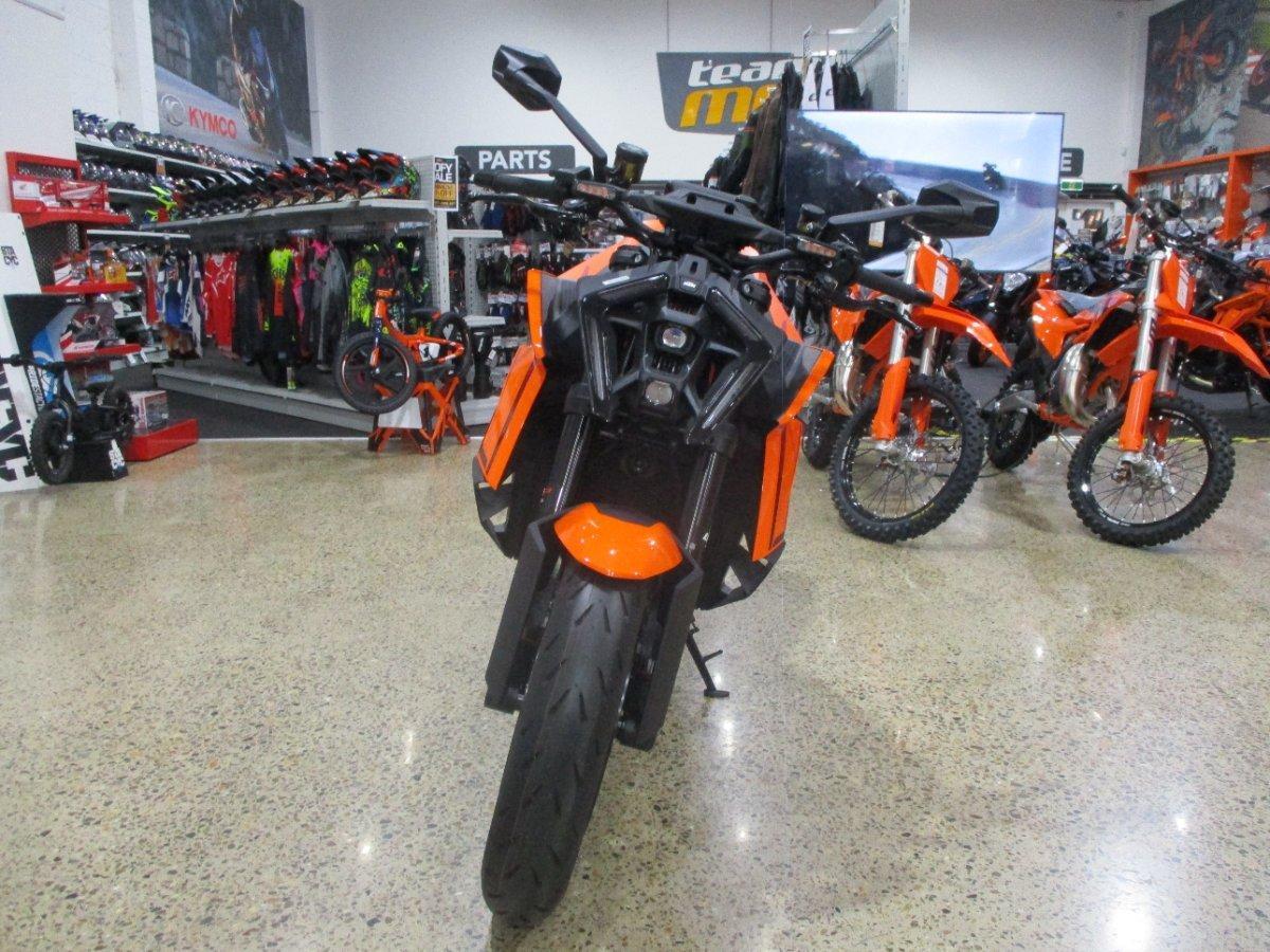 2024 KTM 1390 SUPER DUKE R SPORTS