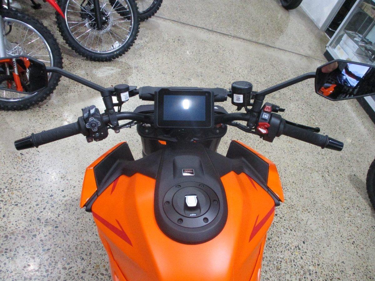 2024 KTM 1390 SUPER DUKE R SPORTS