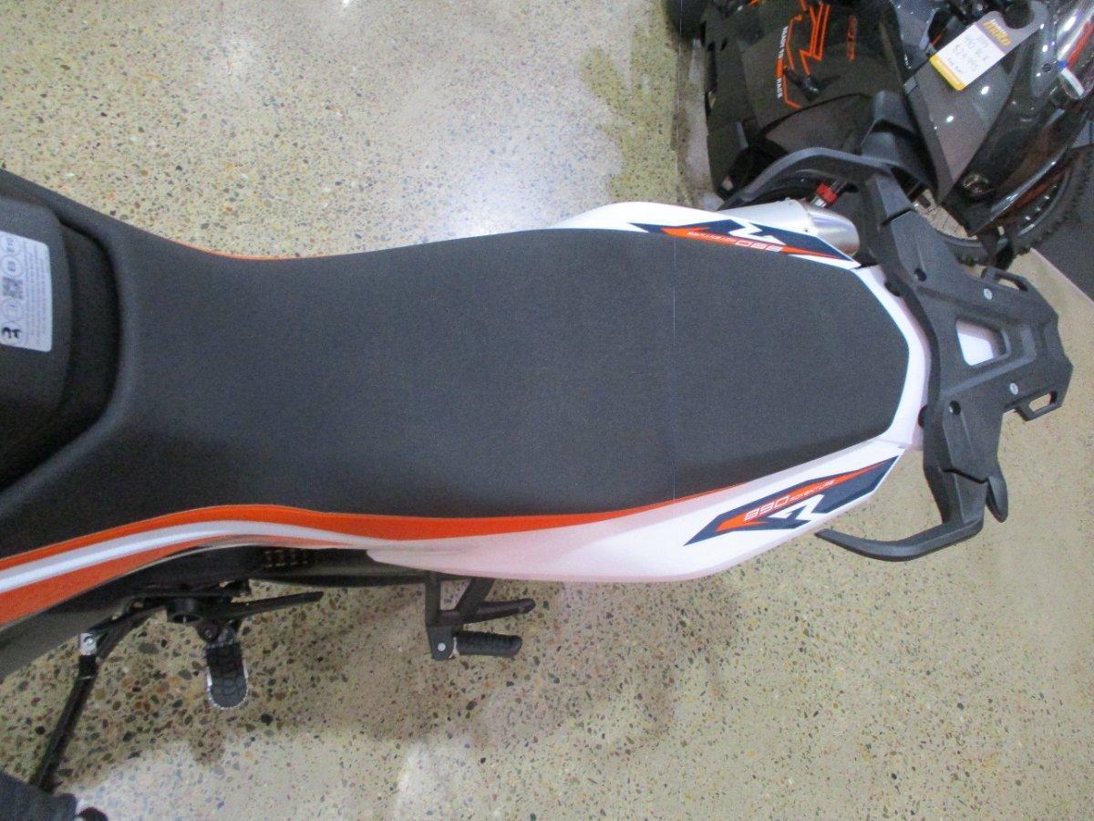 2024 KTM 890 ADVENTURE R DUAL SPORTS