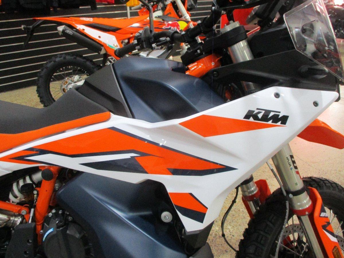 2024 KTM 890 ADVENTURE R DUAL SPORTS