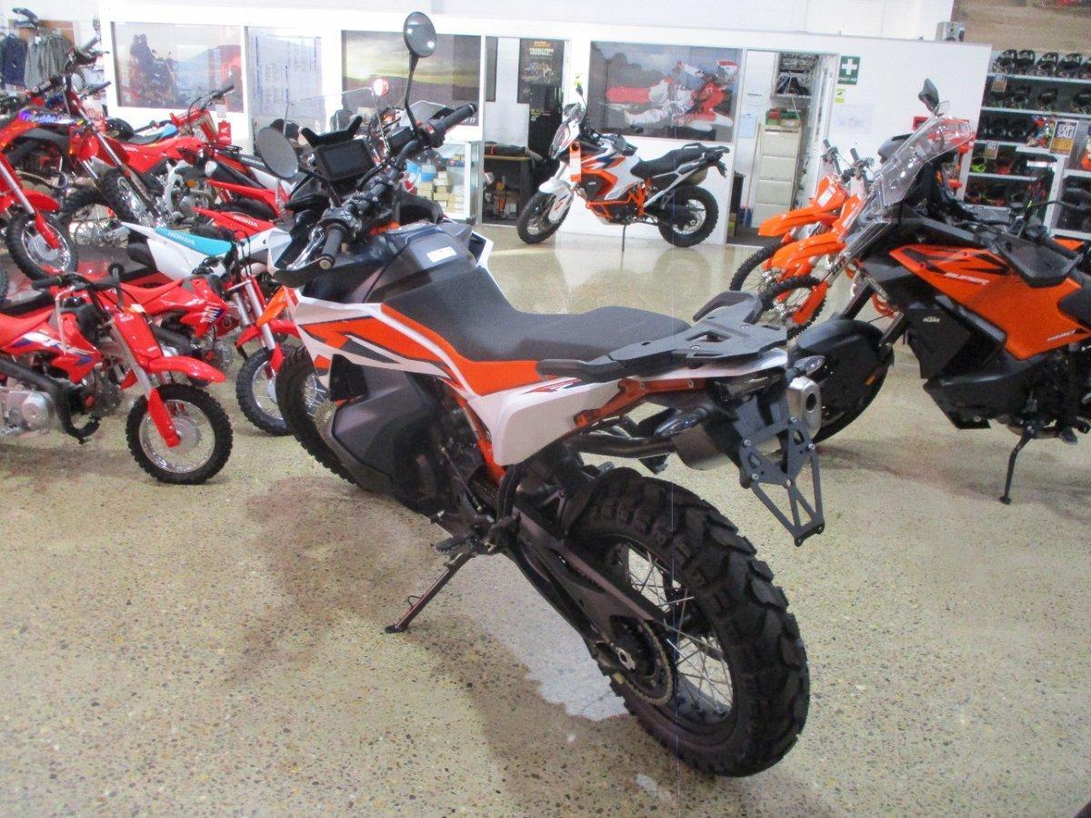 2024 KTM 890 ADVENTURE R DUAL SPORTS