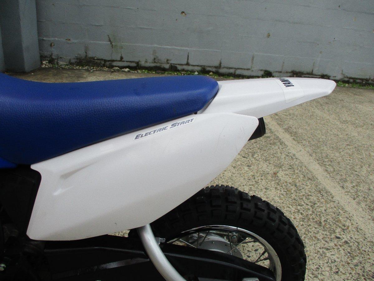 2014 YAMAHA TT-R50E MINI BIKE